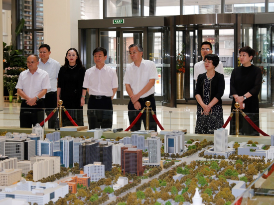 南寧市市長周紅波到金融街集團調(diào)研