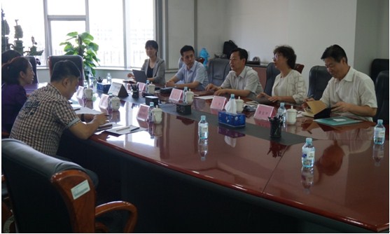 西城區(qū)金融辦主任聶杰英一行蒞臨金融街資本運營中心調(diào)研指導(dǎo)